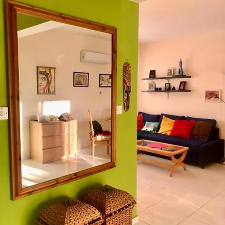 Beautiful Near The Sea Apartament