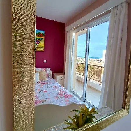 Апартаменты Beautiful Near The Sea *