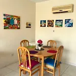 Apartment Beautiful Near The Sea Paphos