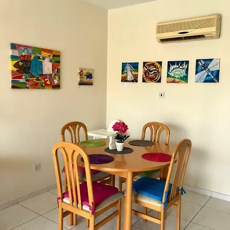 Apartamento Beautiful Near The Sea Pafos